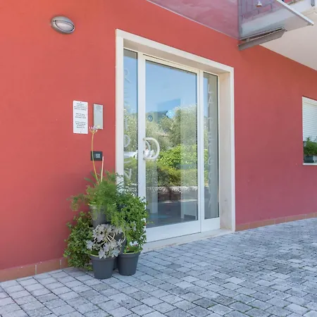 La Pergola Bilocale Uno *